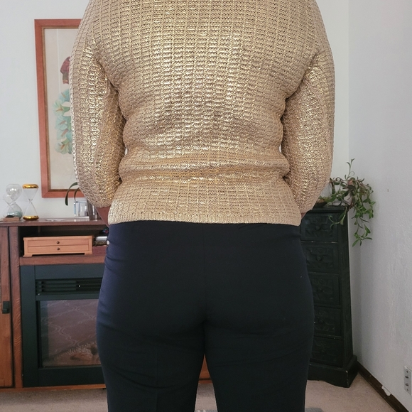 Solid gold - Picture 2 of 5